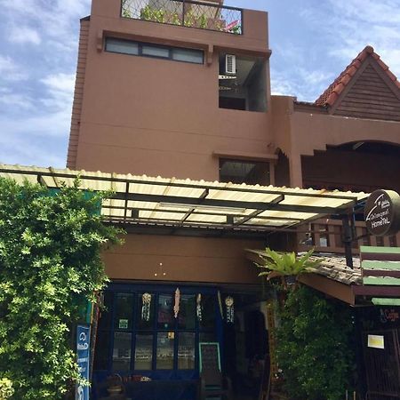 Chiangmai Hometel チエンマイ エクステリア 写真